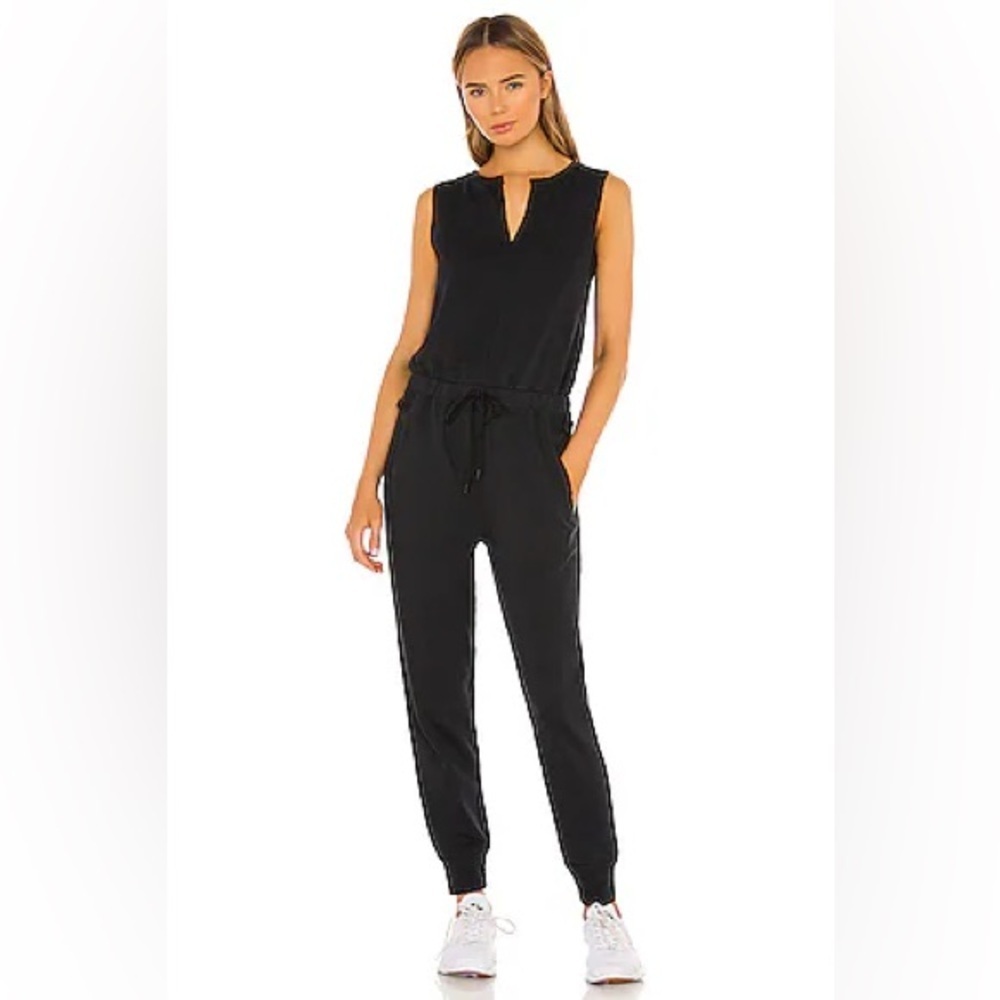 Revolve 525 Sleeveless Jumpsuit in Black Size Large